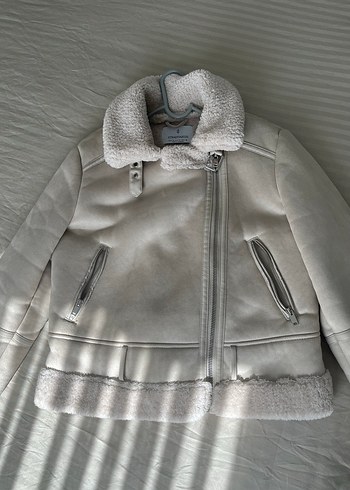 Stradivarius Süet Kürklü Bej Kadın Ceket