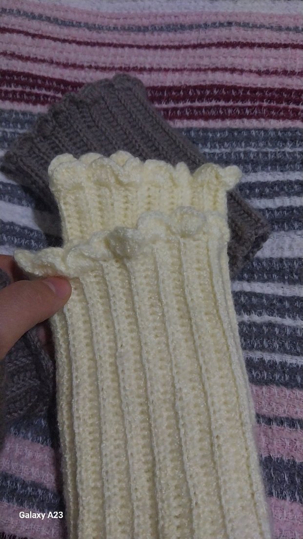 Gri Örgü Kadın Parmaksız Eldiven - Görsel 4