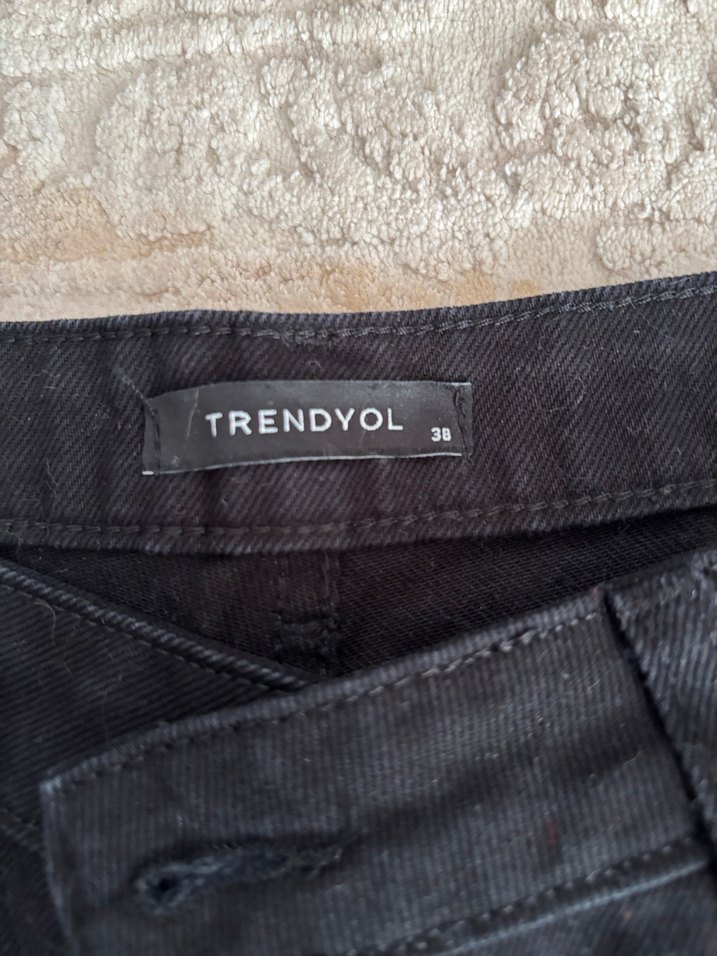 Kadın Siyah Normal Kesim Kot Pantolon - Görsel 3