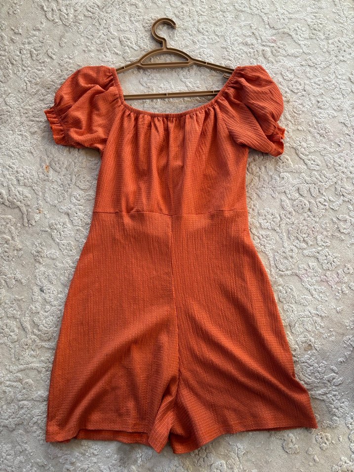 Kısa Kollu Turuncu Kadın Mini Tulum - Görsel 2