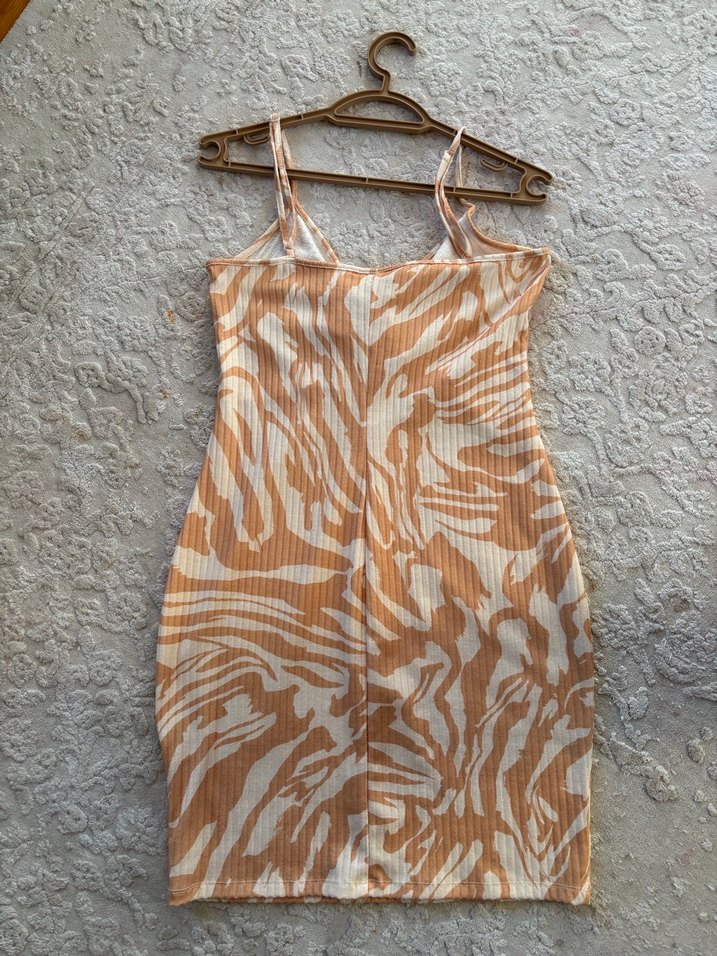 Bej Bağlamalı V Yaka Midi Triko Elbise - Görsel 2