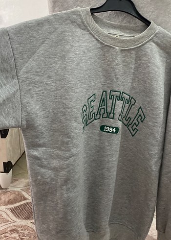 Gri Seattle Baskılı Kadın Sweatshirt