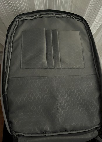 hem iş hem okul ve seyahatlerde kullanılan bilen sırt çantas - Görsel 4