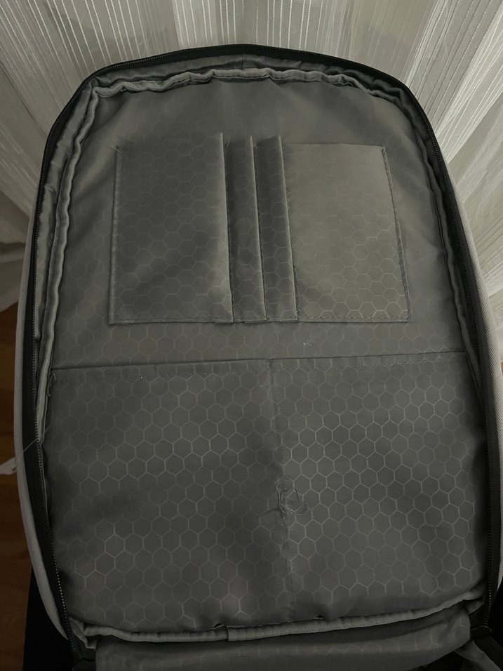 hem iş hem okul ve seyahatlerde kullanılan bilen sırt çantas - Görsel 4