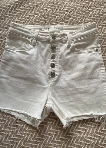 Mango Düğmeli Beyaz Kadın Denim Mini Şort