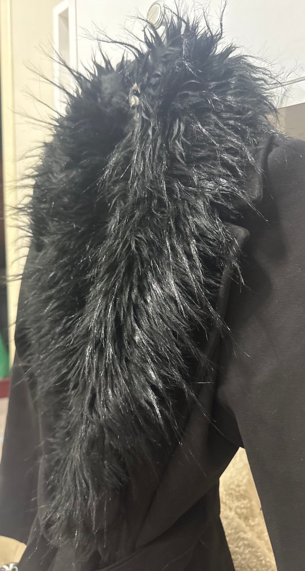 Siyah Süet Kaşe Kürklü Uzun Kadın Mont - Görsel 4