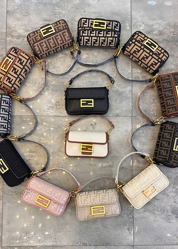 Fendi Kahverengi Baskılı Deri Kadın Omuz Çantası