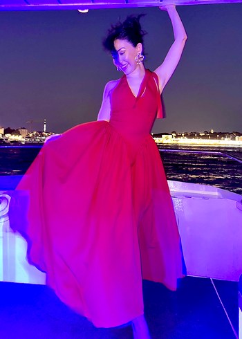 Parlak Kırmızı Uzun Drapeli Kadın Abiye - Görsel 3