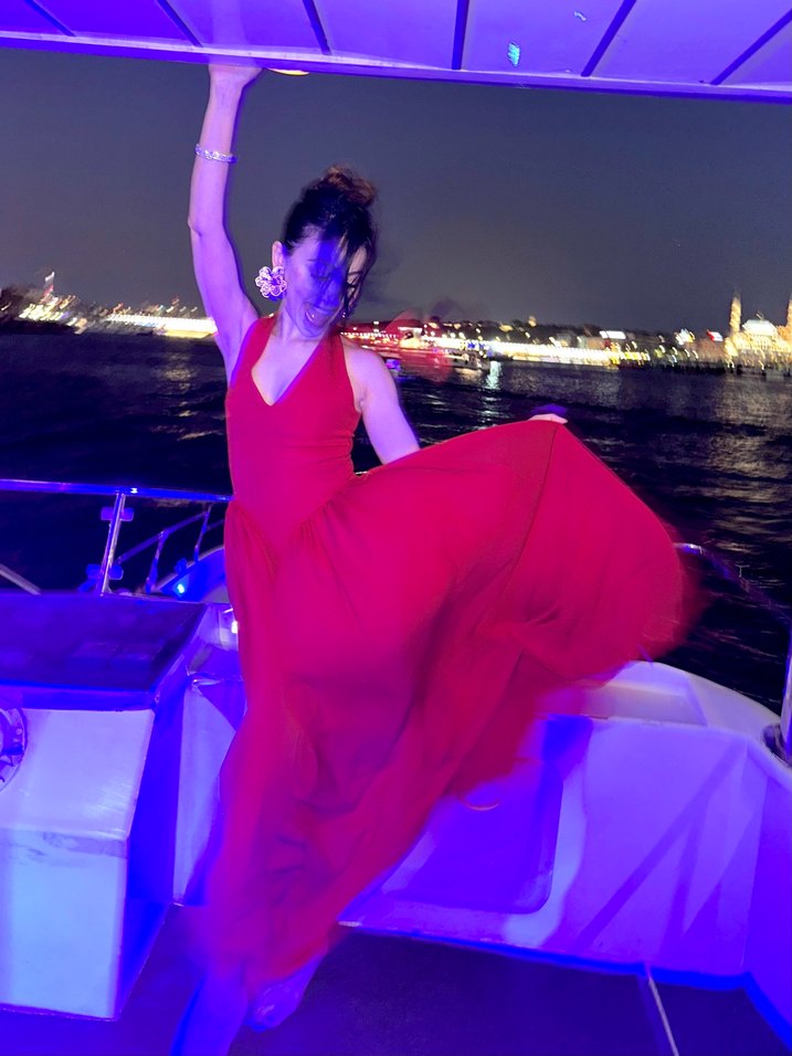 Parlak Kırmızı Uzun Drapeli Kadın Abiye - Görsel 5