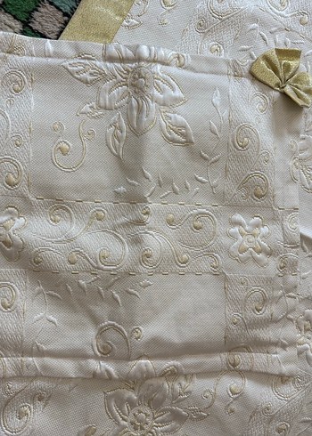 İşlemeli Beyaz gold Yatak Örtüsü - Görsel 5