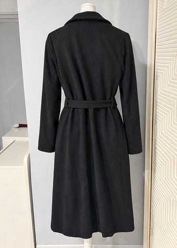 Siyah Kuşaklı Kadın Kaban - Görsel 2