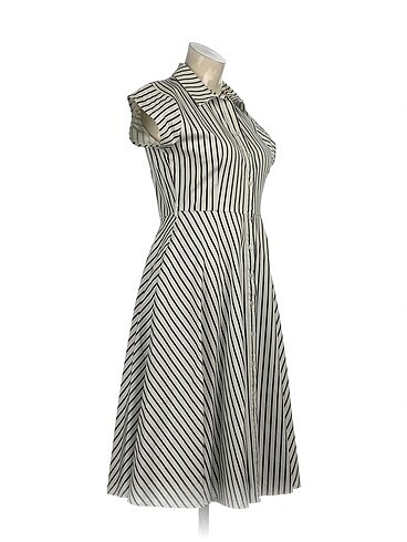Diğer PreLoved Günlük Elbise %70 İndirimli.