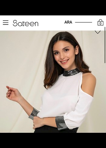 Saten Beyaz Omuzları Açık Uzun Kollu Bluz