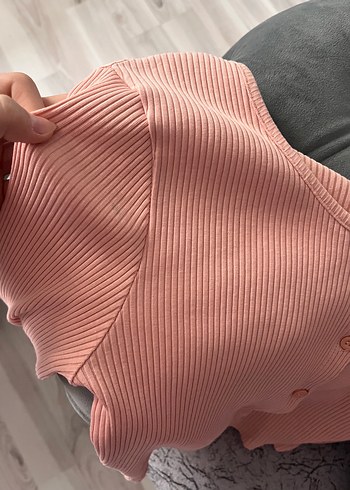 l Beden Düğmeli Pembe Kadın Hırka