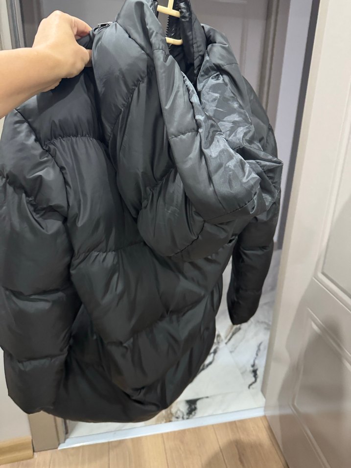 Siyah Kadın Midi Kışlık Mont - Görsel 2