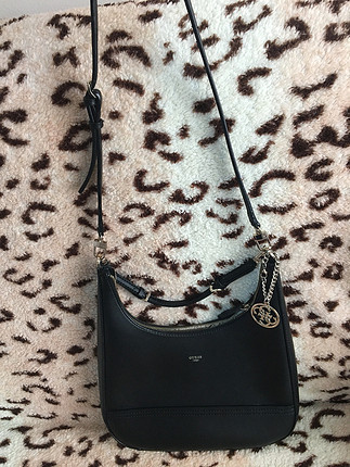Guess Çanta