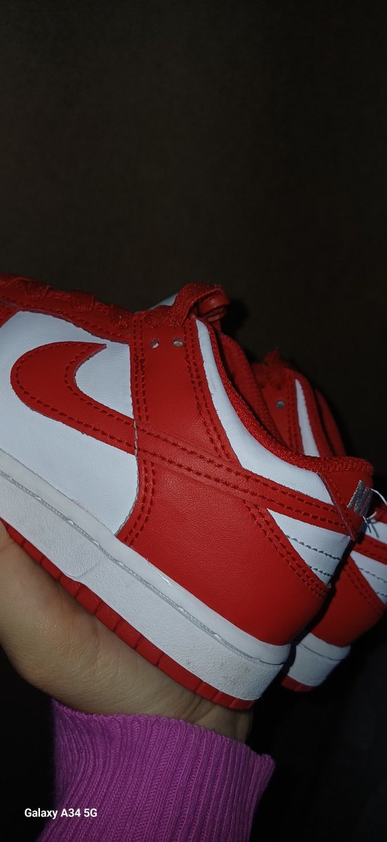 Kırmızı spor ayakkabı - Görsel 5