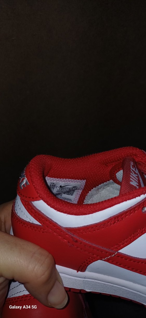 Kırmızı spor ayakkabı - Görsel 3