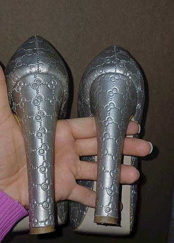 Gri Yılan Desenli Platform Topuklu Kadın Ayakkabı - Görsel 4