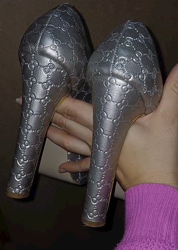 Gri Yılan Desenli Platform Topuklu Kadın Ayakkabı - Görsel 2