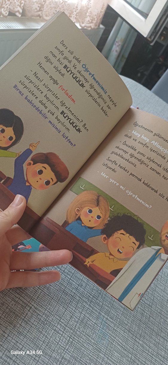 Çocuk Kitapları Seti: Tantana Yeter & Dinozorun Saklandığı Yer - Görsel 2