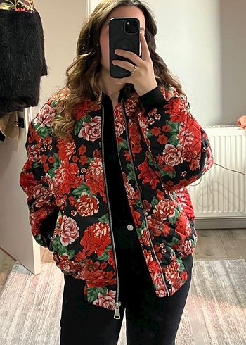 Koton Çiçek Desenli Kırmızı Kadın Bomber Ceket - Görsel 2