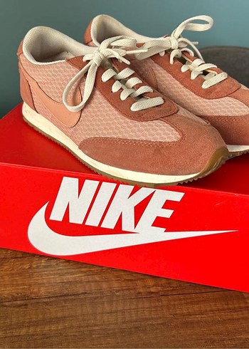Pembe Nike Kadın Spor Ayakkabı