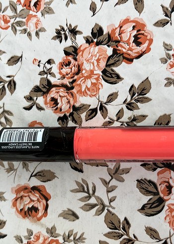 Beden Note Flawless Pembe Lipgloss