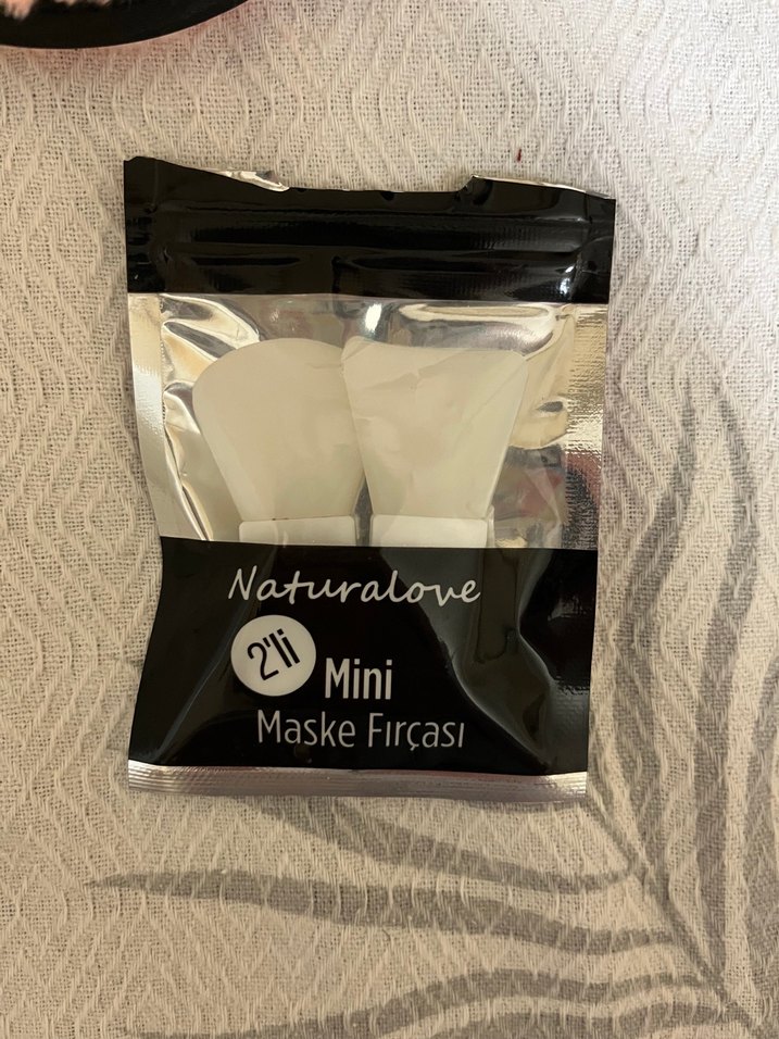 Mini Maske Fırçaları ve Yumuşak Yüz Temizleme Pedi - Görsel 3