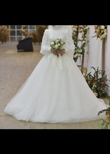 Gelinlik Uzun Kollu Küpürlü Helen Model Gelinlik