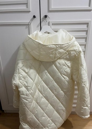 Kapüşonlu Kadın Mont - Görsel 2