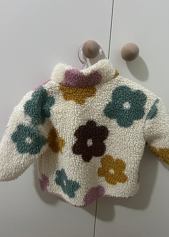 Çiçek Desenli Bebek Peluş Ceket - Görsel 2