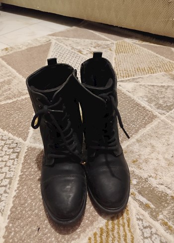 Siyah Deri Blok Topuklu Kadın Bot - Görsel 3