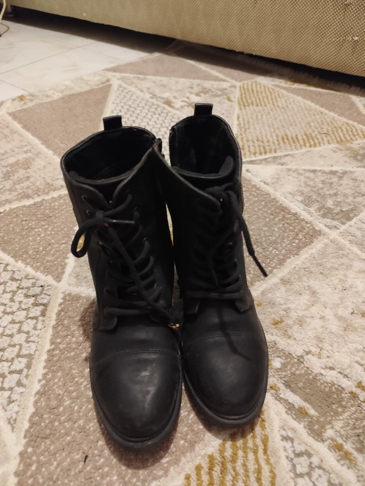 Siyah Deri Blok Topuklu Kadın Bot - Görsel 3