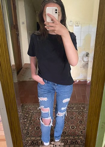 Düşük Bel Yırtık Jean - Görsel 2