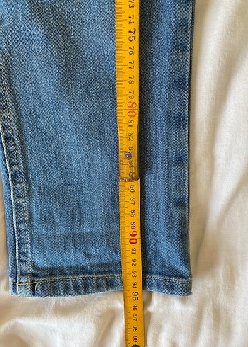 Düşük Bel Yırtık Jean - Görsel 8