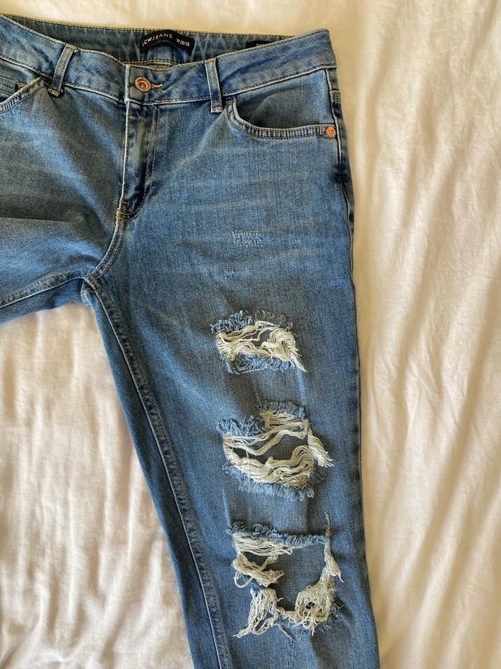 Düşük Bel Yırtık Jean - Görsel 5