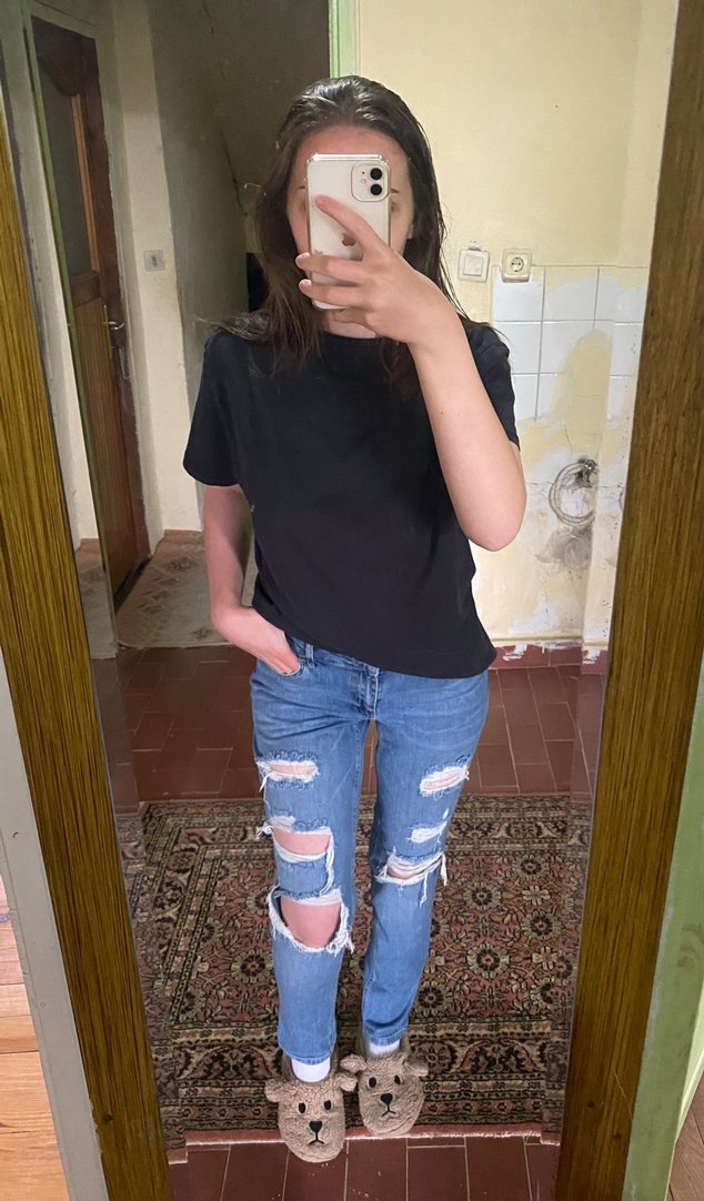 Düşük Bel Yırtık Jean - Görsel 2