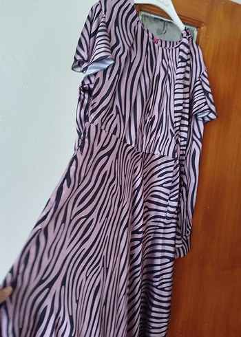 Zebra Desenli Uzun Pliseli Kadın Elbise