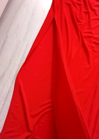 Kırmızı Drapeli Uzun Pareo - Görsel 3
