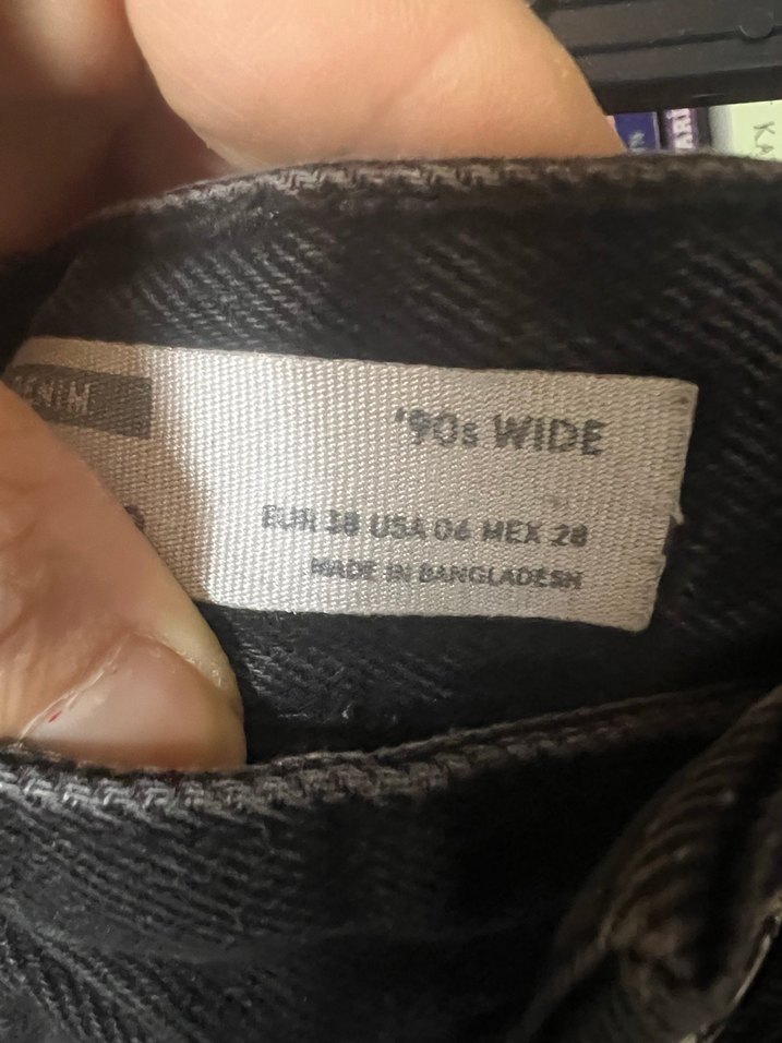 Siyah Bol Kesim Midi Kot Pantolon - Görsel 4