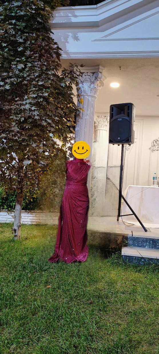 Hennin Tesettür Abiye 
Bordo Drapeli Uzun Kollu Kadın Elbise - Görsel 4