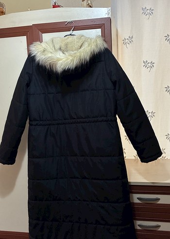 Siyah Kürklü Uzun Kadın Kışlık Mont - Görsel 4