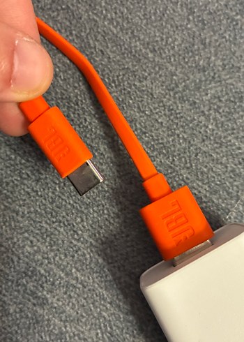 Turuncu Telefon Şarj Kablosu - Görsel 2