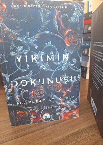 Beden Renk Scarlett St. Clair - Dokunuş Serisi 4 Kitap