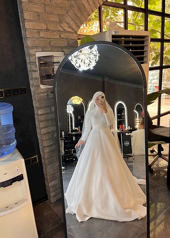 s Beden Uzun Kollu Yüksek Yakalı Beyaz A Kesim Gelinlik