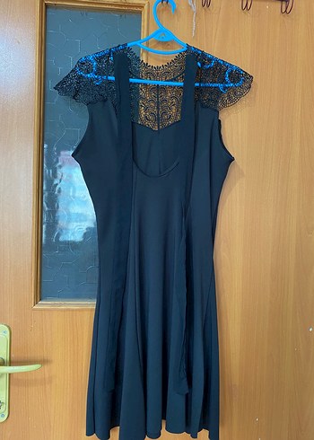 Dantel Detaylı Midi Abiye Elbise - Görsel 3