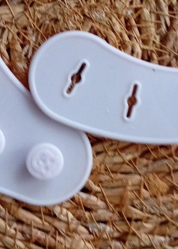 Ayarlanabilir Silikon Bebek Önlüğü - Görsel 3