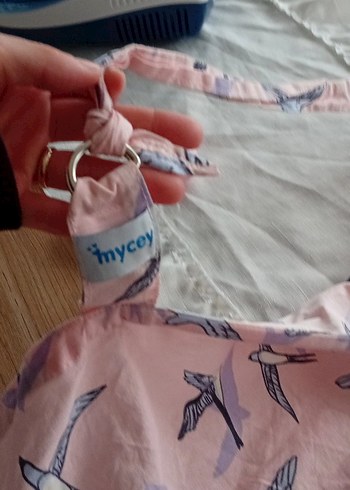 Pembe Baskılı emzirme önlüğü - Görsel 3