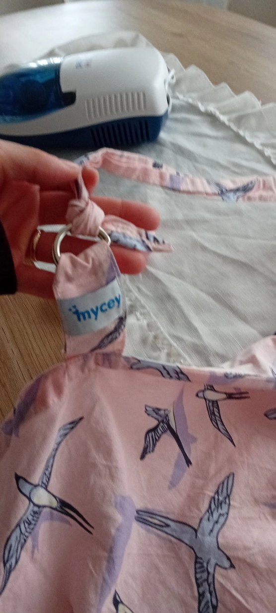 Pembe Baskılı emzirme önlüğü - Görsel 3